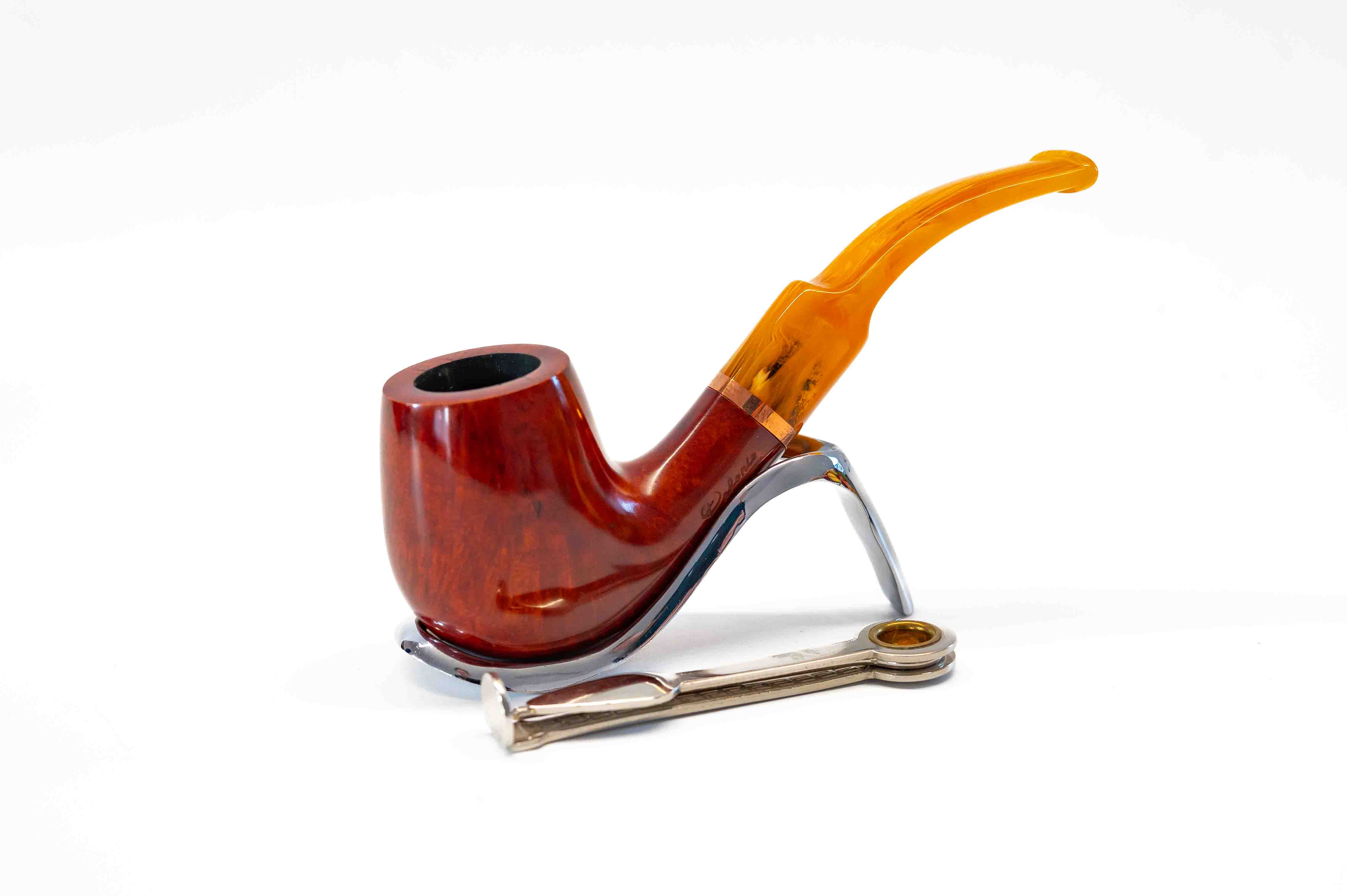 Padonio bruyer pipa 9mm filterrel, hajlított nyerges szárral, Billiard-bent forma